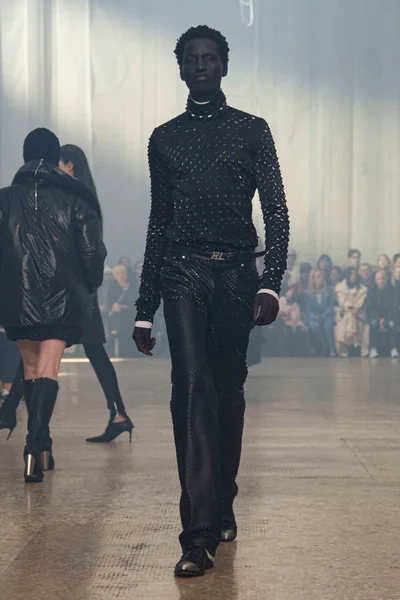 Look 46